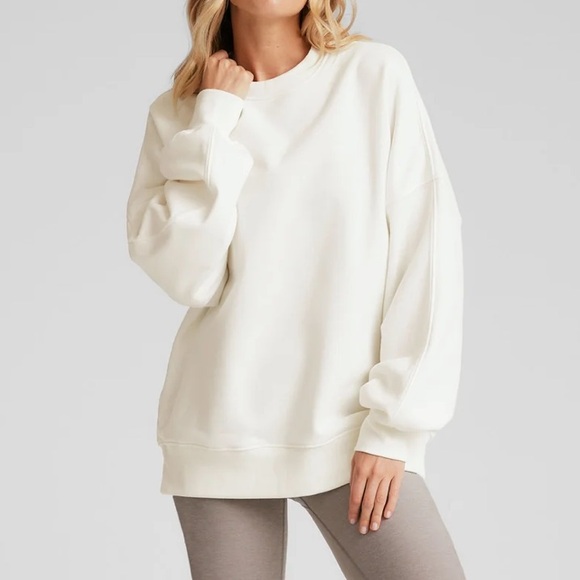 Beyond Yoga LuxeFleece Oversized Sweatshirt Size SP Maroon New With Tags - Picture 2 of 8